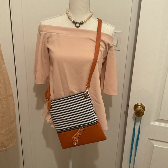 Shoulder bag - Picture 7 of 8